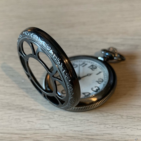 Vintage steampunk metal pocket watch - Picture 3 of 3